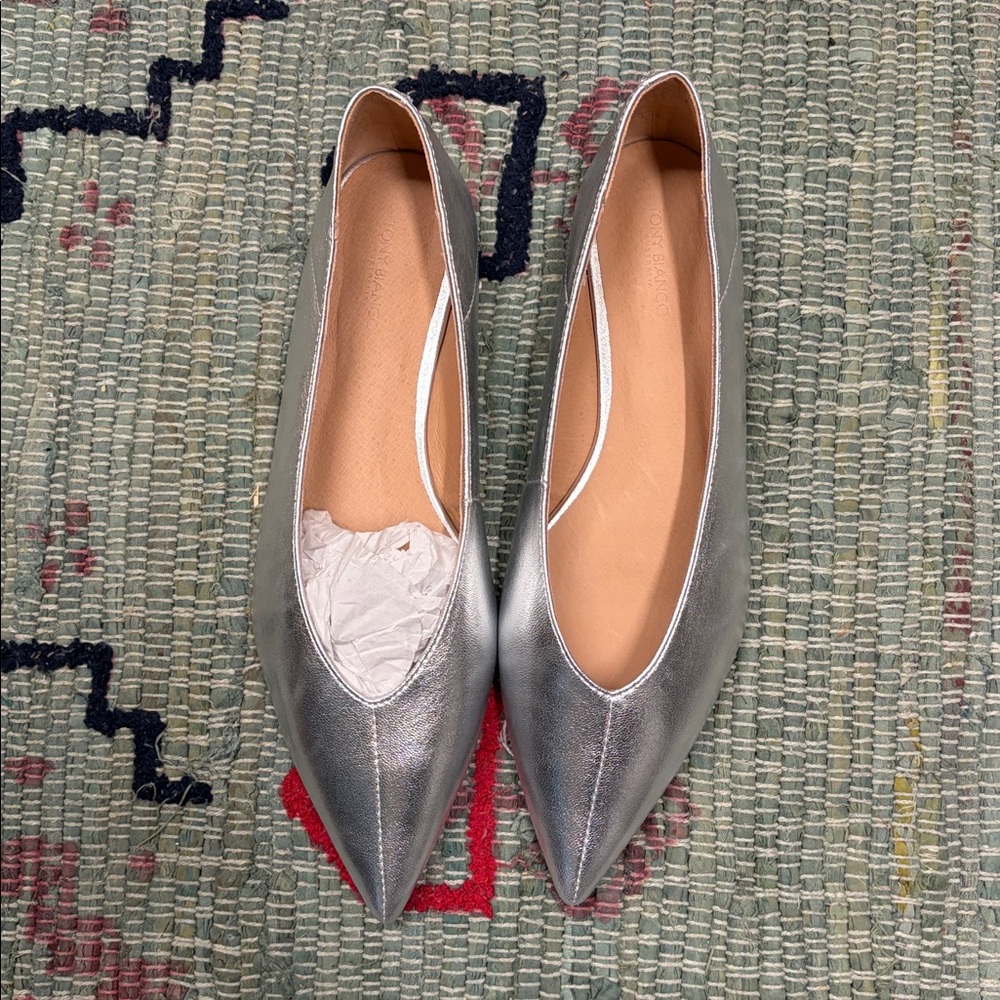Tony Bianco Silver Flats